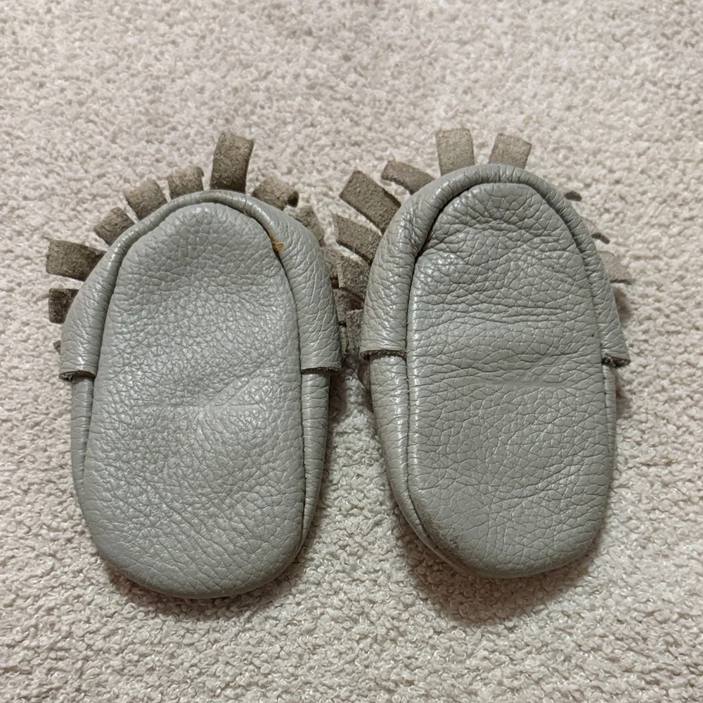 Freshly Picked Light Gray Kids Moccasins